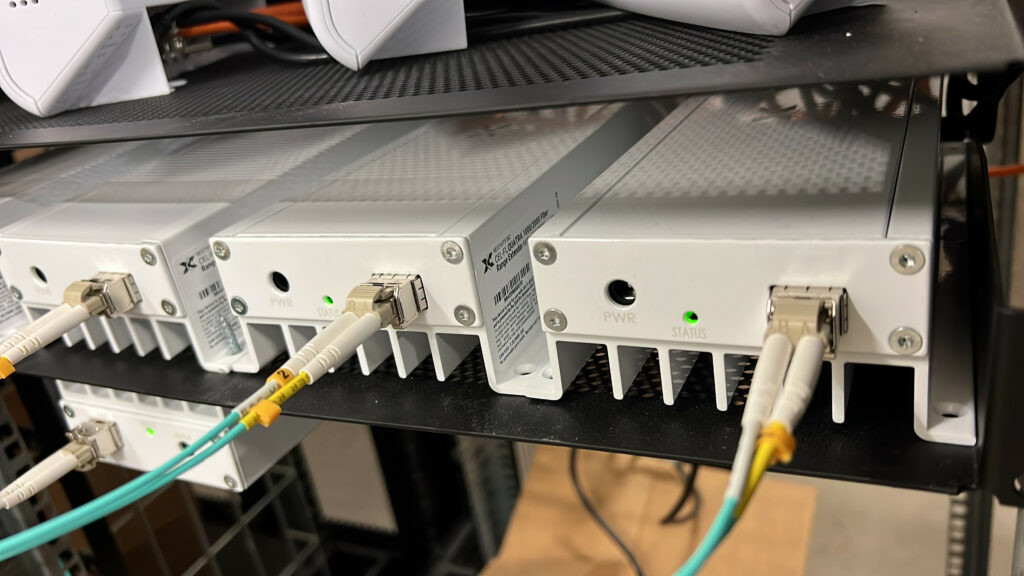 Comparing Amplifi-Qx And Traditional Das: 5 Big Differences 3 Amplifi-Qx Signal Booster Systems