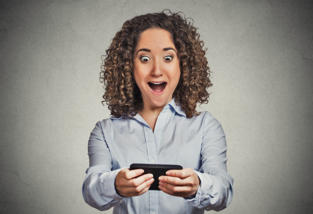 Your Phone Shows Full Signal, So Why Won’t It Work? 3 Women Happy Because She Has Full Signal!