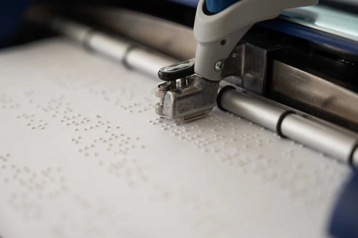 Braille-Code-Printing-Machine